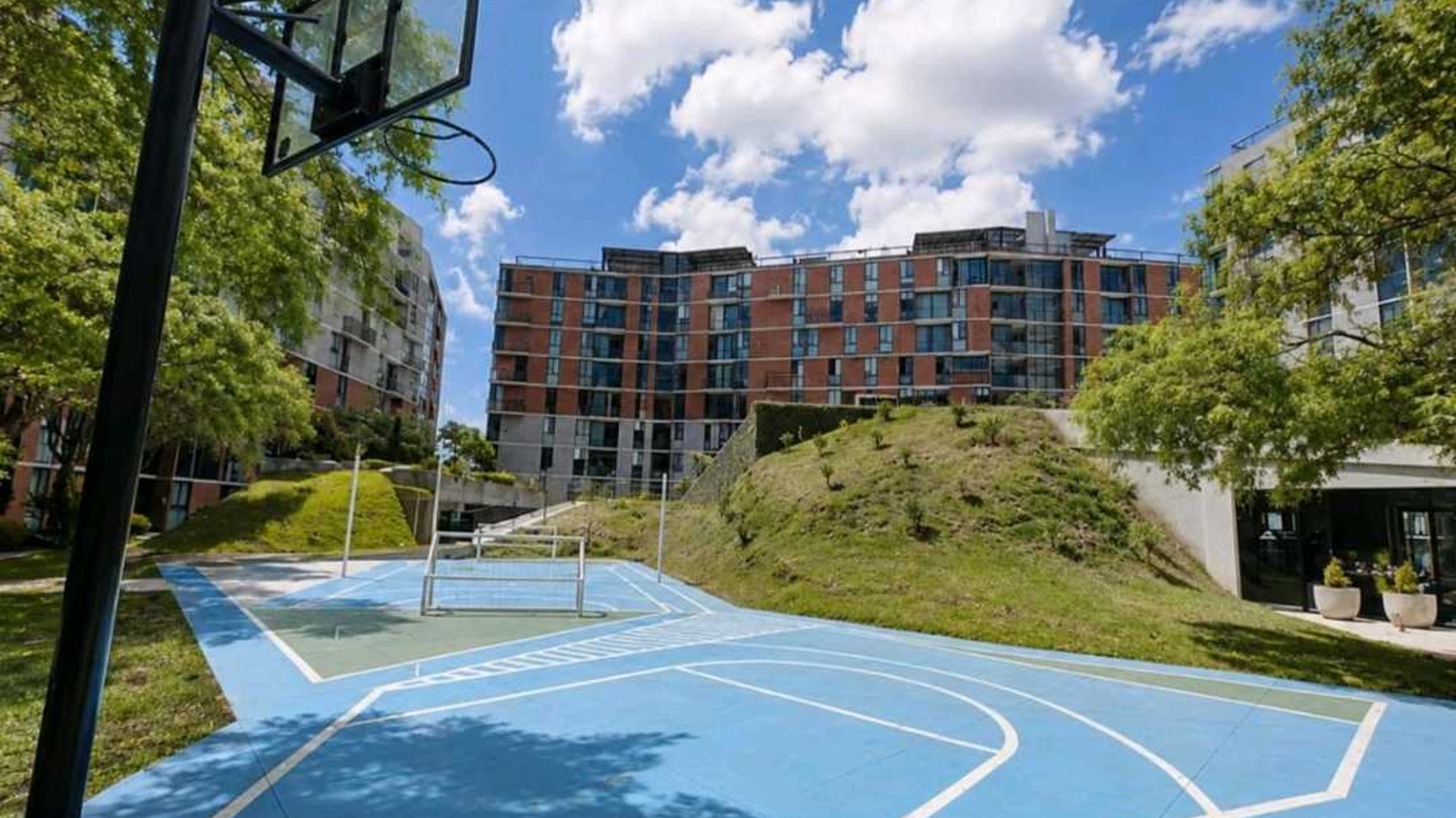 APARTAMENTO EN VENTA ???? Edificio Mariscal Uno Uno, Zona 11 - Miniatura 8