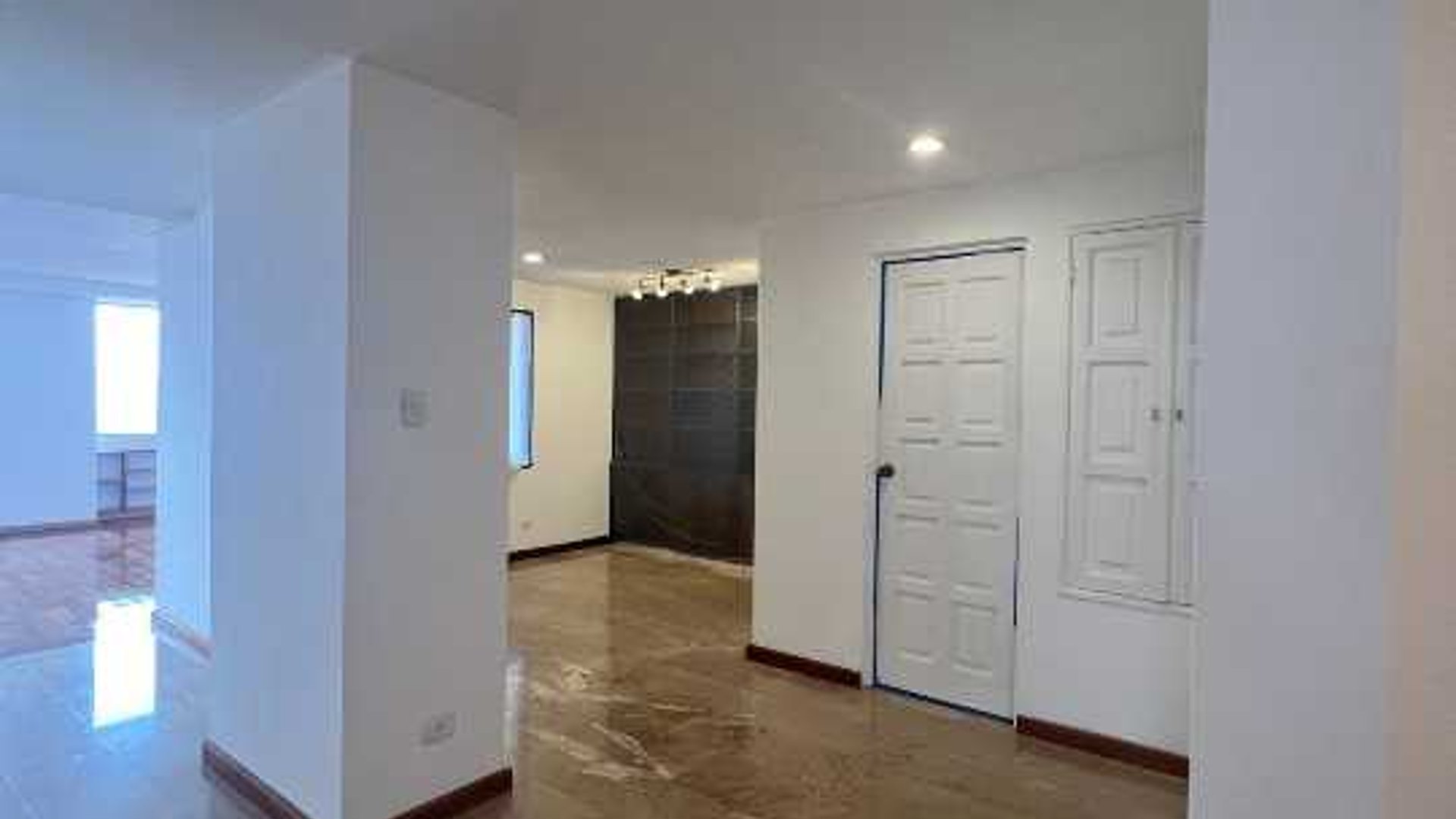 Vendo Lindo y Amplio Penthouse Edificio Antiguo zona 14 - Miniatura 5
