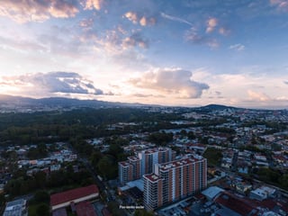 Apartamento en Venta zona 11 - Image 4