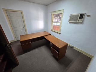 Casa en renta ideal oficinas - bodegas - franquicias zona 13 Ref-5593 - 5