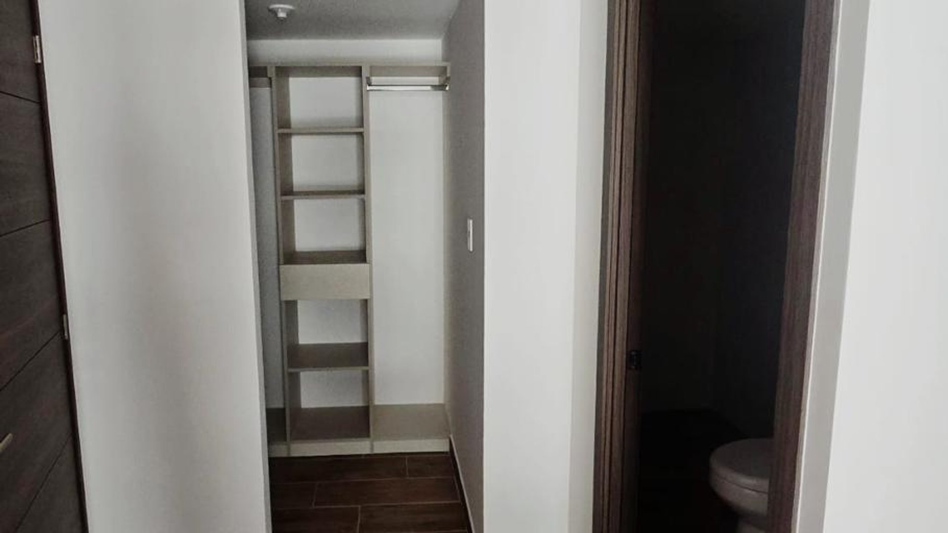 ???? APARTAMENTO EN RENTA – 2 HAB + AIRBNB PERMITIDO | MODDRA | ZONA 4 - Miniatura 9