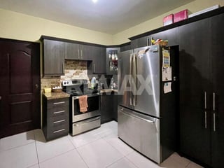 House for Sale: 3 Bedroom in San Cristóbal, Mixco - 3