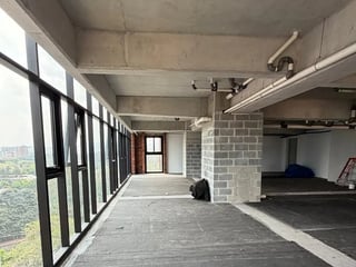 Oficina en venta a pocos metros de Diagonal 6 zona 10 Ref-5814 - 3
