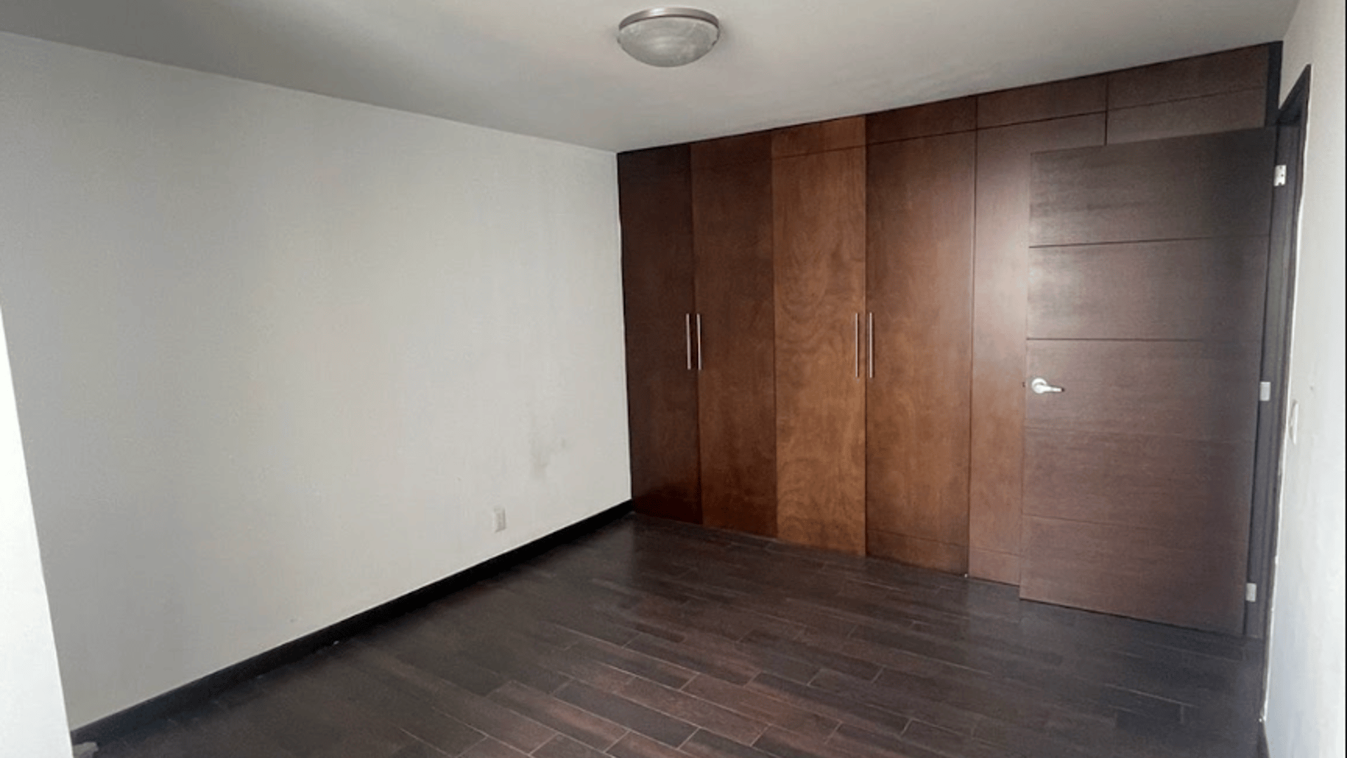 ALQUILER DE CÉNTRICO APARTAMENTO - ATTICA, ZONA 14 - Miniatura 3
