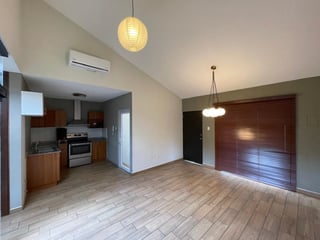 Casa Remodelada en Venta, Arcos de Santa Maria II - 2