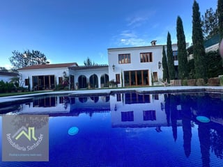 Exclusiva Residencia en Venta –Antigua Guatemala - Image 1