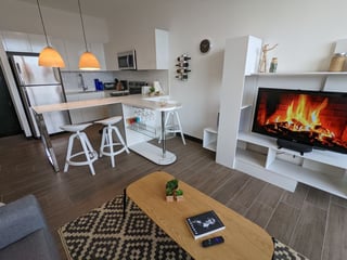Apartamento Amueblado en Venta – Edificio DiagoSeis, Zona 10 - 5