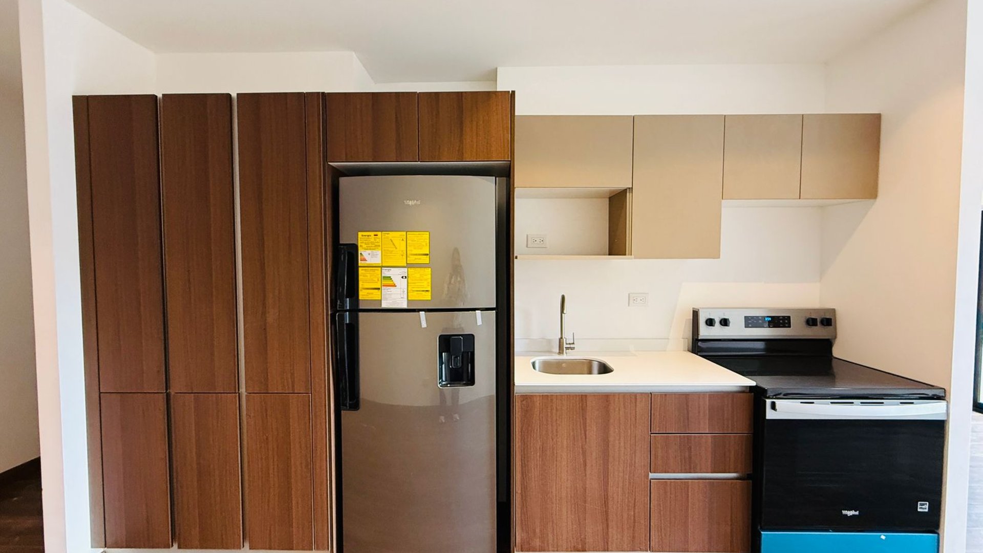 ALQUILER DE CÉNTRICO APARTAMENTO - VILA QUINCE, ZONA 15 - Miniatura 2