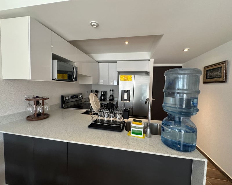 Apartamento amueblado en venta de 3 habitaciones en zona 7 Ref-5668