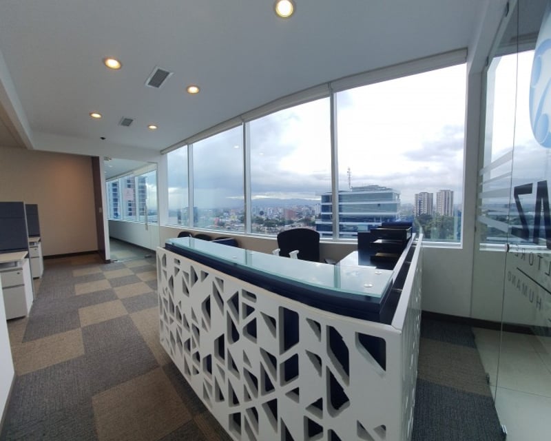 En venta oficina amueblada en Zona Pradera