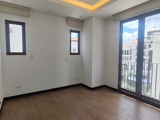 Apartamento en renta en Lirios de Cayala zona 16 - 5