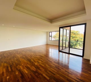 Apartamento en Renta zona 10 / Lucca