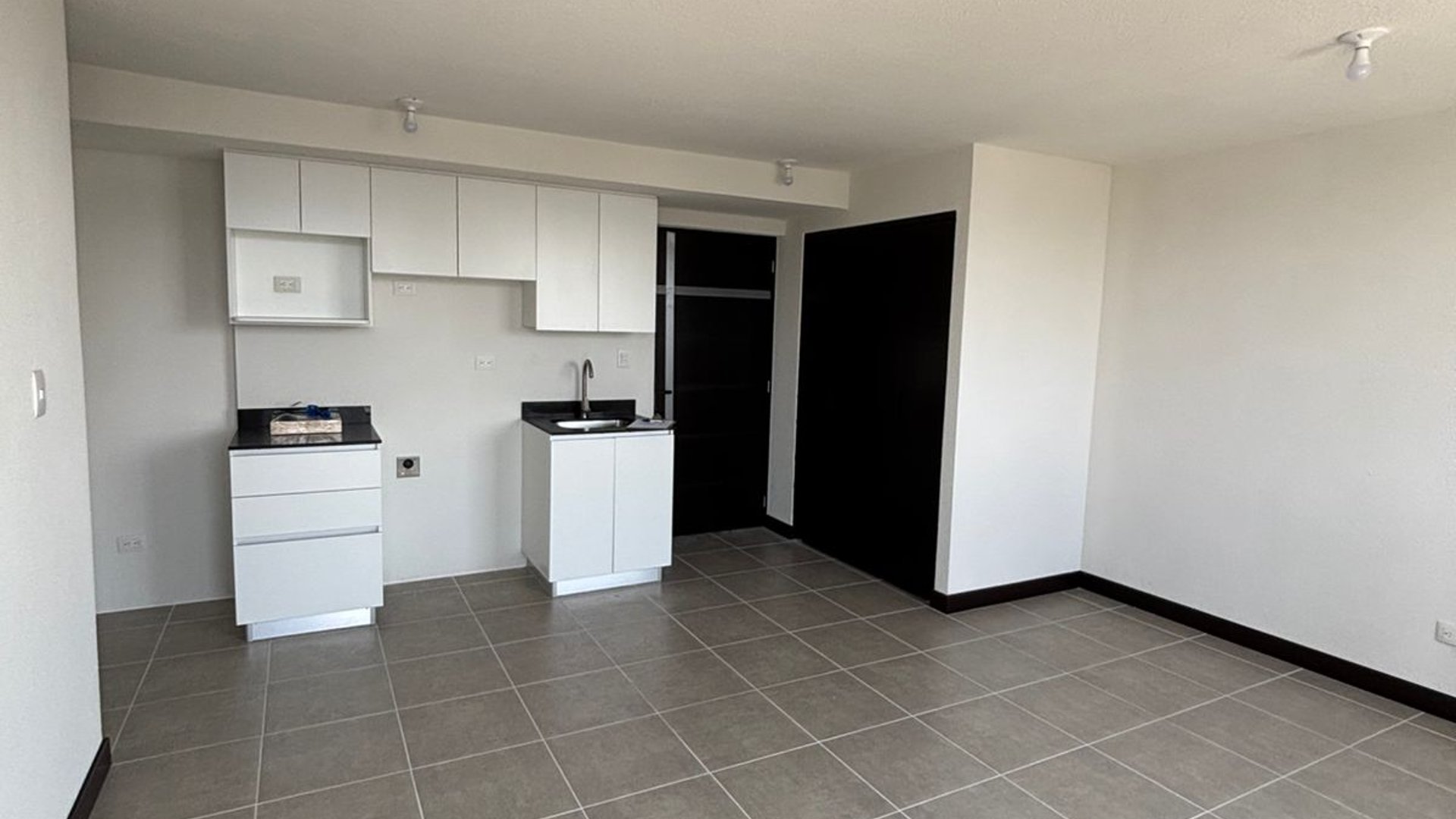 VENTA DE CÉNTRICO APARTAMENTO PARA ESTRENAR - ESENTA, ZONA 12 - Miniatura 7