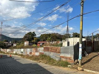 Terreno en venta subiendo de antigua Guatemala - 4