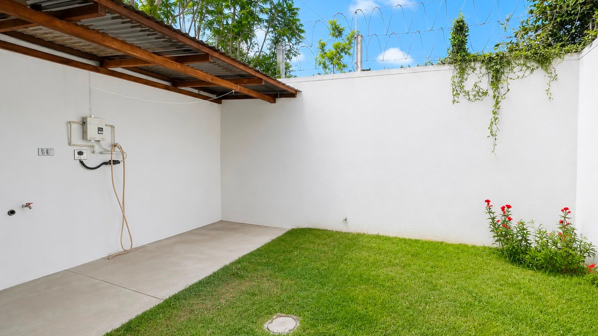 CASA EN RENTA DE 4 HABITACIONES EN SAN PEDRO LAS HUERTAS-ANTIGUA - Miniatura 6
