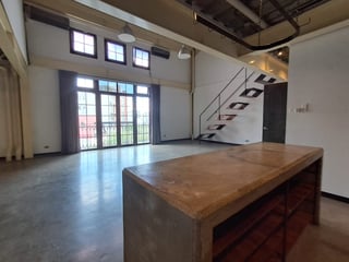 📍 APARTAMENTO TIPO LOFT EN RENTA – 1 HAB | CANTÓN EXPOSICIÓN | ZONA 4 - 3
