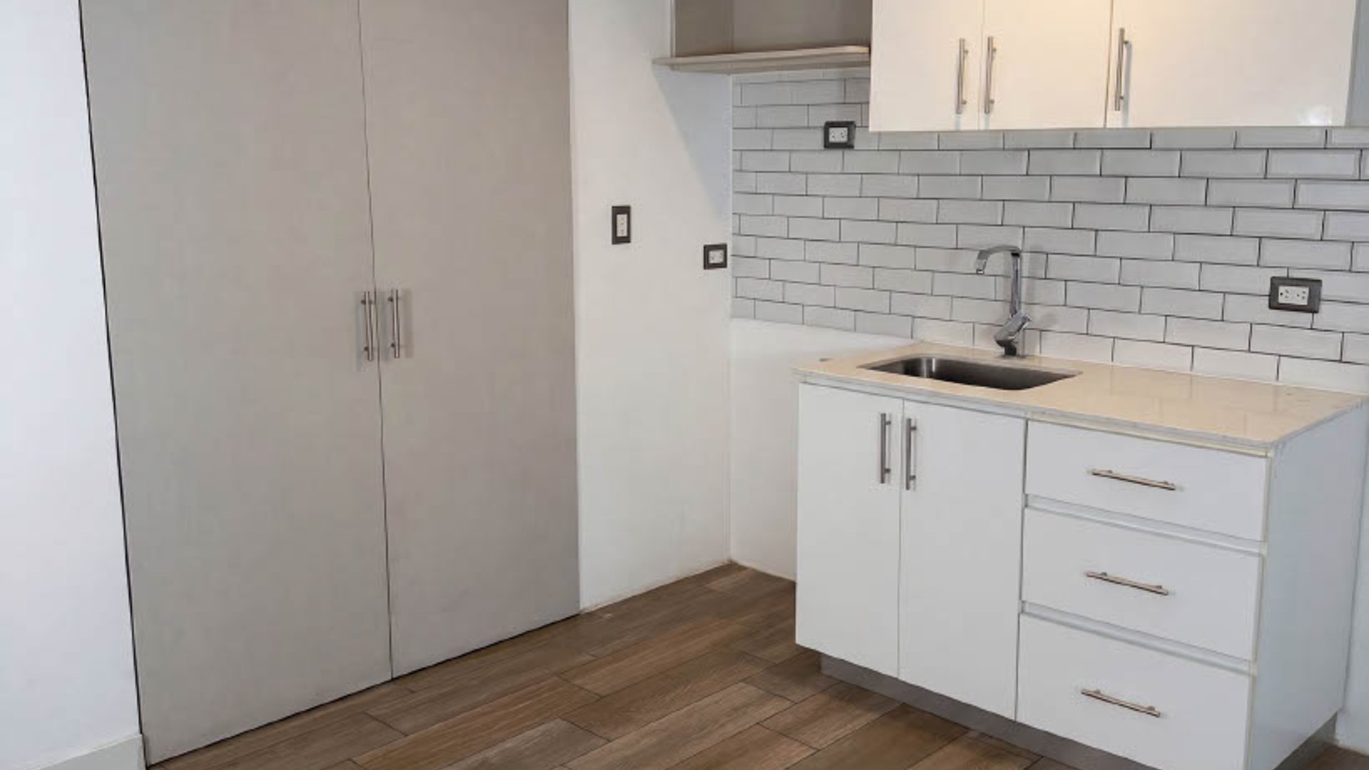 Apartamento en zona 11 de espacio abierto - Miniatura 3