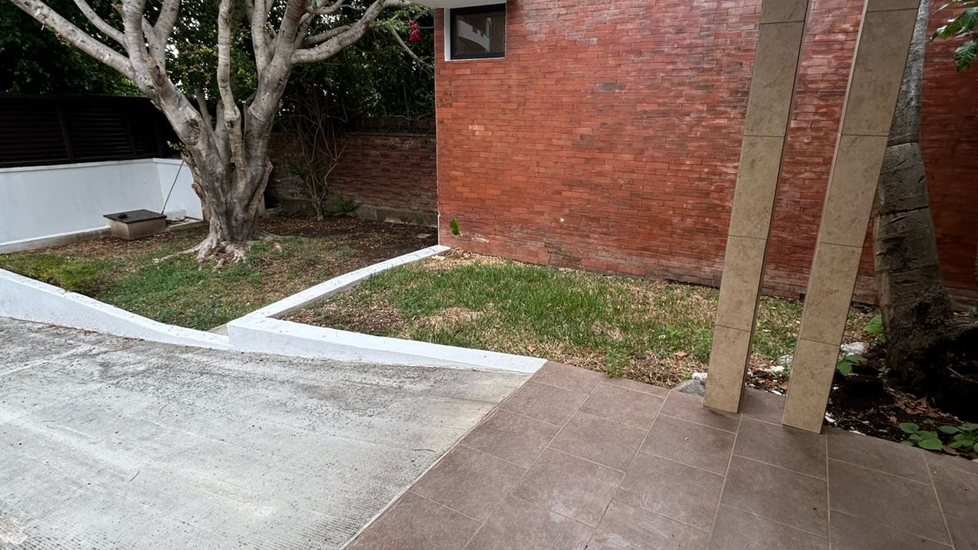 Alquiler de casa en zona 15 VH1 para oficinas ideal