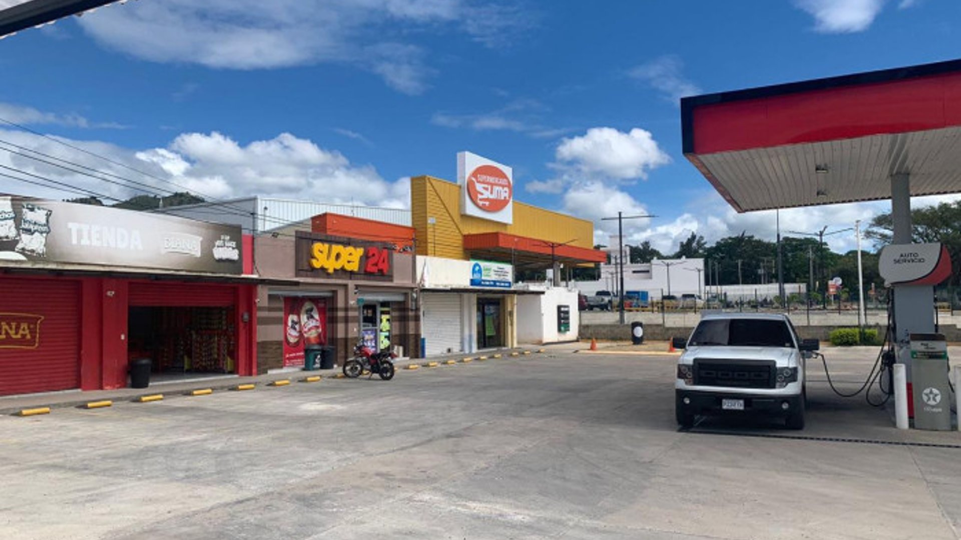 Local de 80m² en renta en Plaza en Carretera a Jutiapa - Miniatura 9