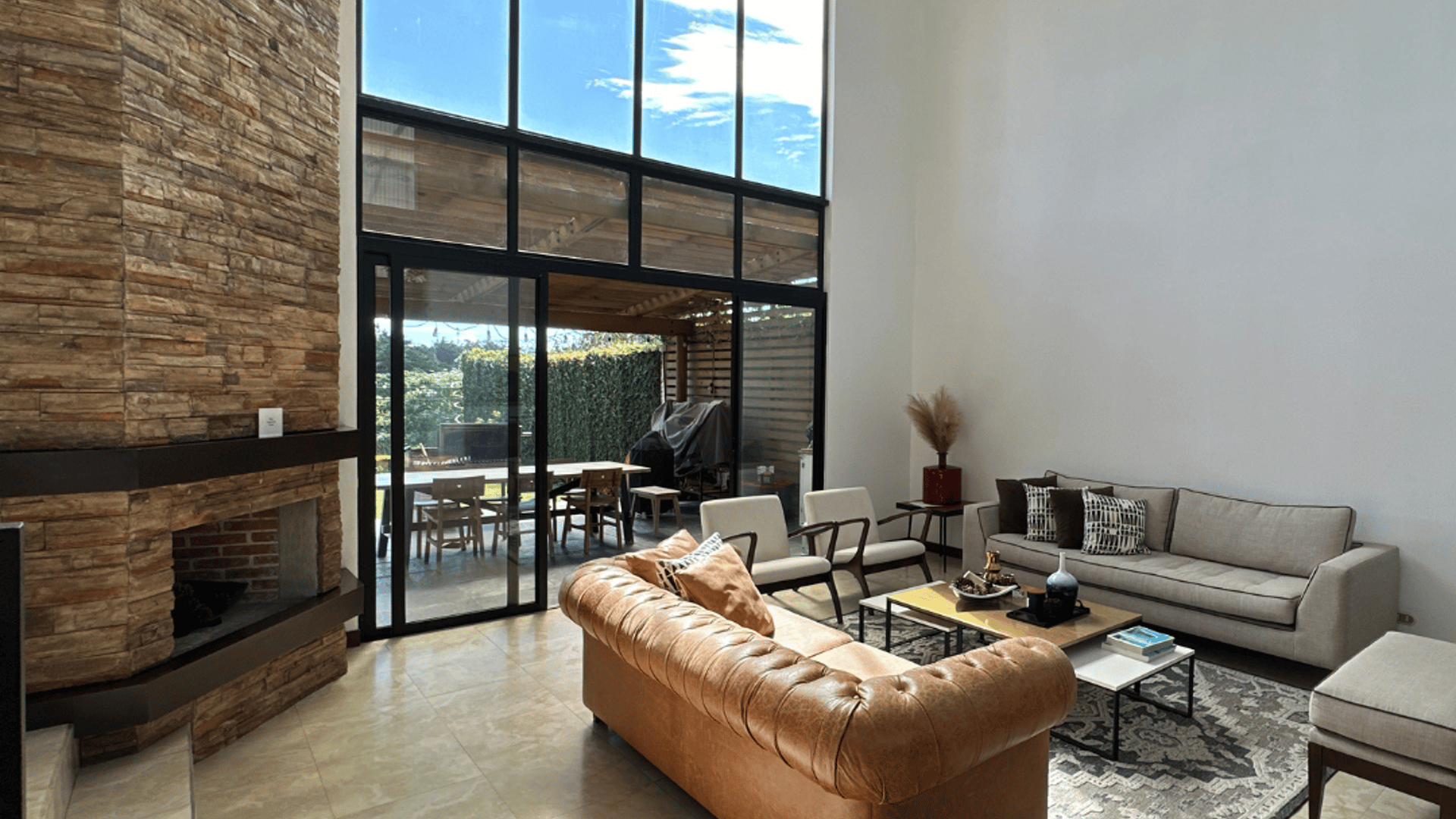 Hermosa casa en venta Monte Pinasco CAES KM 21.5 - Miniatura 4