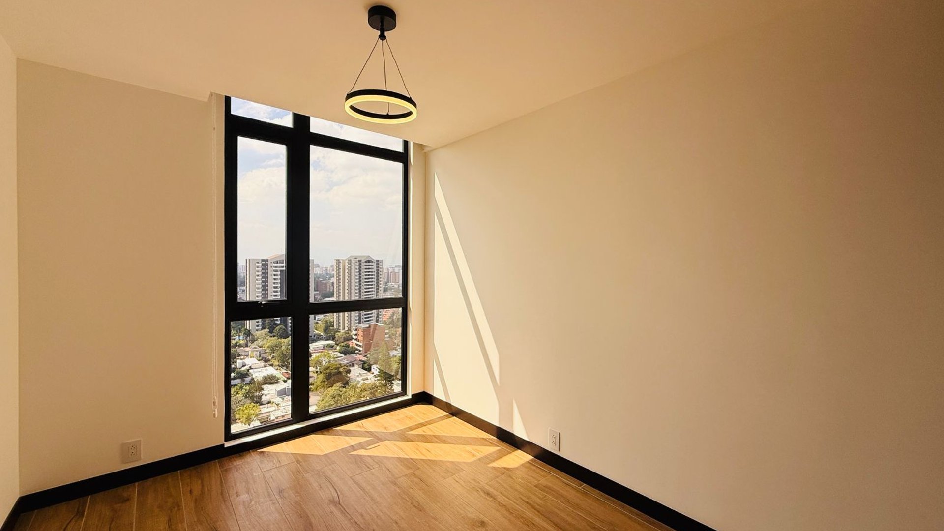 ALQUILER DE HERMOSO APARTAMENTO PARA ESTRENAR - ALENA, ZONA 15 - Miniatura 9