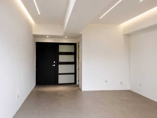 Oficina en Renta zona 9 / Ascend - 2