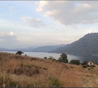 Terreno en venta · Circunvalación al Lago · Amatitlán · 9.8 manzanas