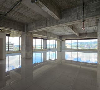 En venta oficinas en Zona 10 Diagonal 6 Guatemala