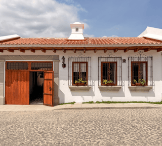 VENDO CASA AREA CIUDAD VIEJA CONDOMINIO LOS FRANCISCANOS