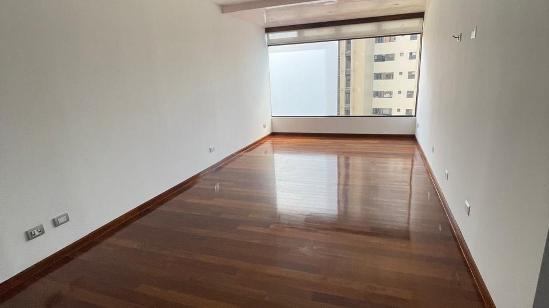 Exclusivo Apartamento de 400 m² en Villa Fontana, Zona 14 - Miniatura 3