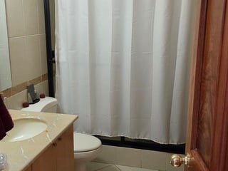APARTAMENTO EN ALQUILER EN ZONA 14 - 5