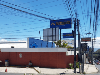 Local en alquiler sobre boulevard San Cristóbal - 2