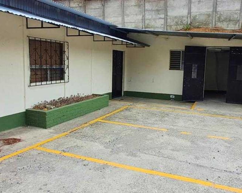 PLATAFORMA EN ALQUILER 📍 Complejo Ecobodegas, Km 19.5 Lo de Coy, Mixco