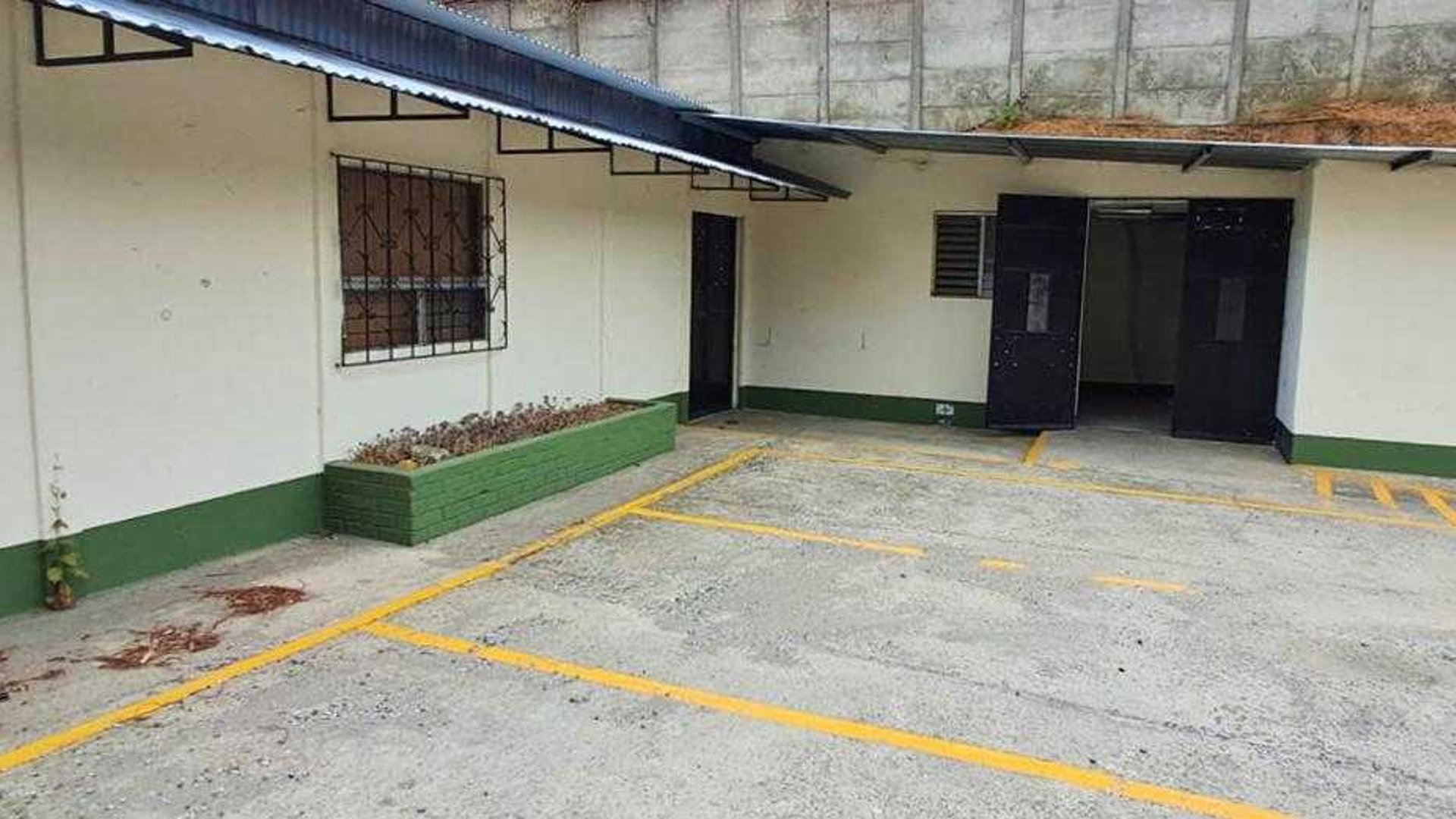 PLATAFORMA EN ALQUILER 📍 Complejo Ecobodegas, Km 19.5 Lo de Coy, Mixco