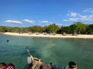 Terreno a orilla del lago Peten Itza - 2