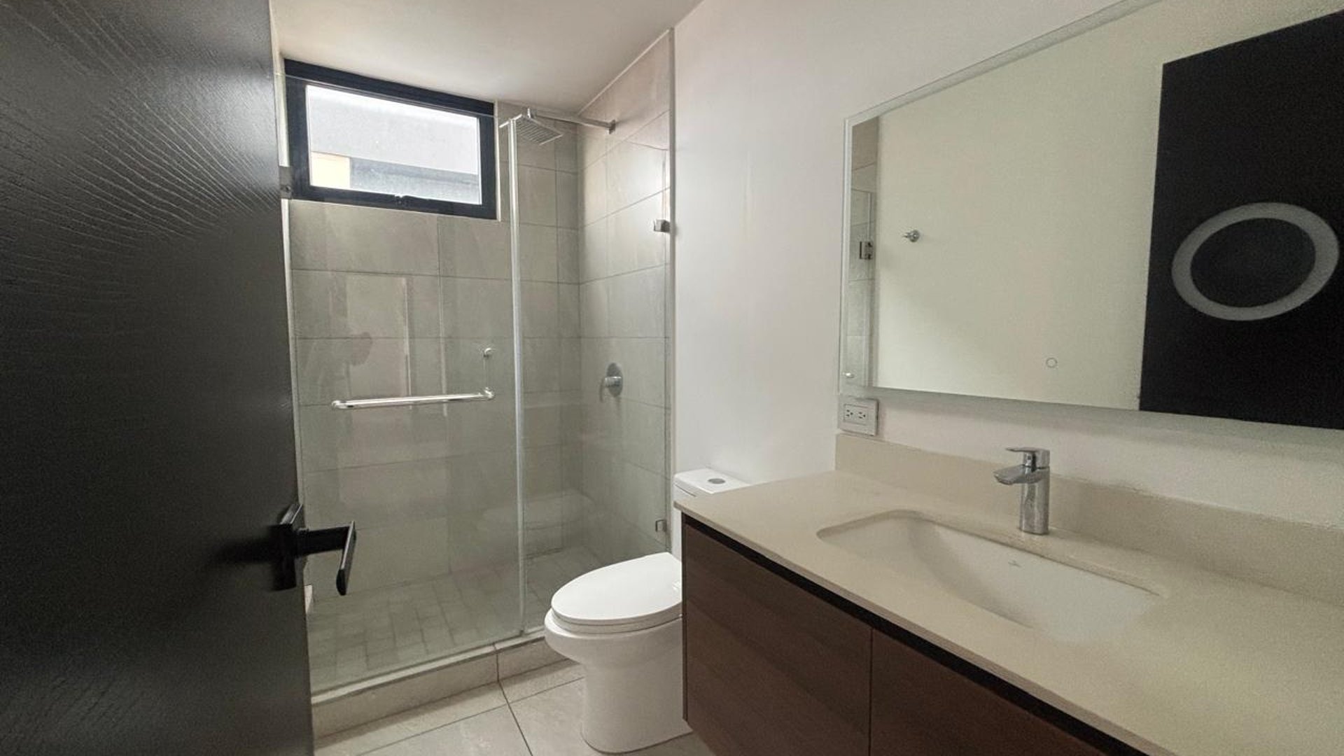 Apartamento en Alquiler Edificio IQ10, zona 10 - Miniatura 13
