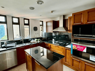 Apartamento  Amueblado en alquiler, zona 10. - 3