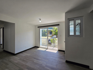 VENTA Apartamento Edificio Villas Granada II Santa Catarina Pínula  - 2
