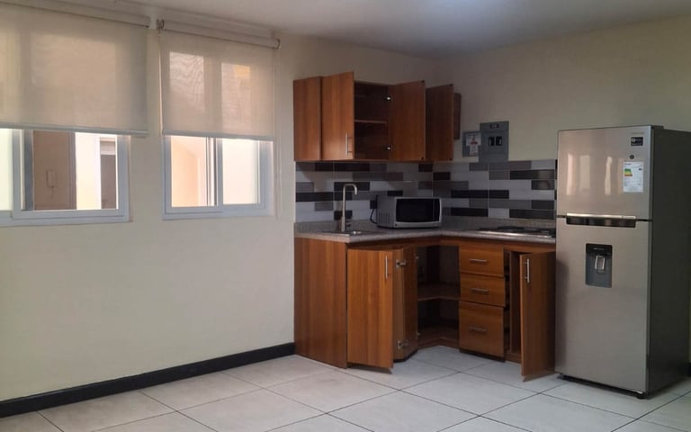 APARTAMENTO EN RENTA ZONA 15, COLONIA EL MAESTRO