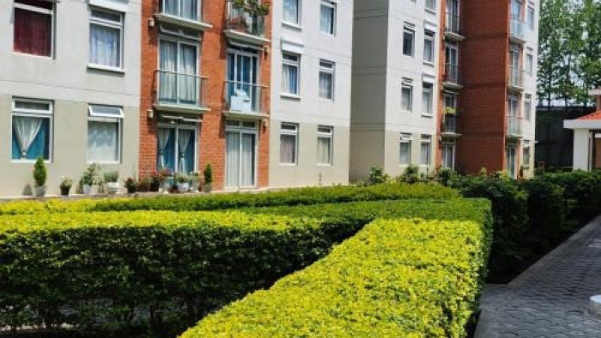Vendo  Apartamento, Edificio en Barrio Candelaria Z1