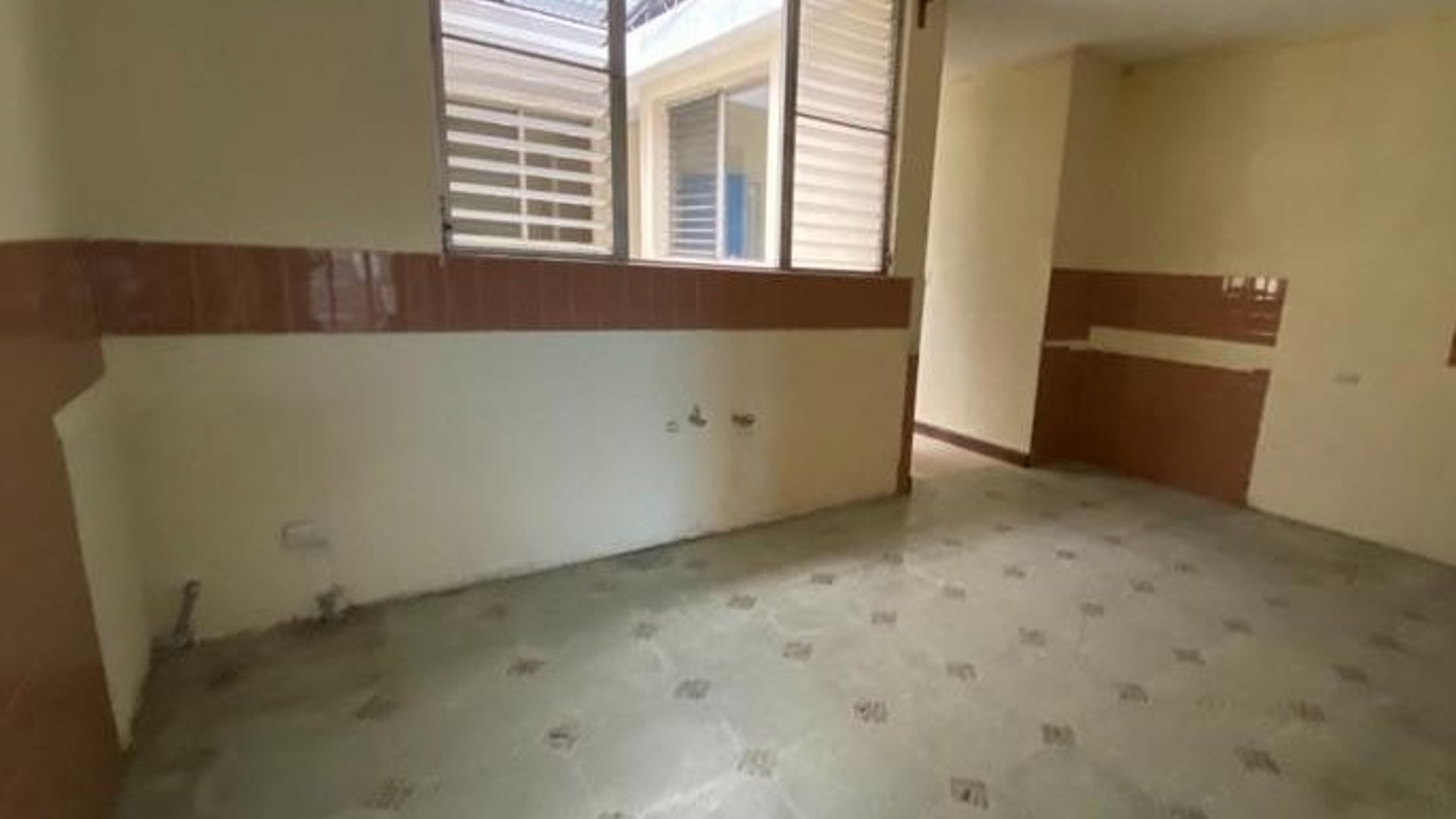 Propiedad en alquiler, zona 9. - Miniatura 11