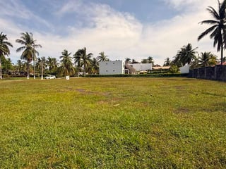 SEA SIDE TERRENO GRANDE EN VENTA - 2