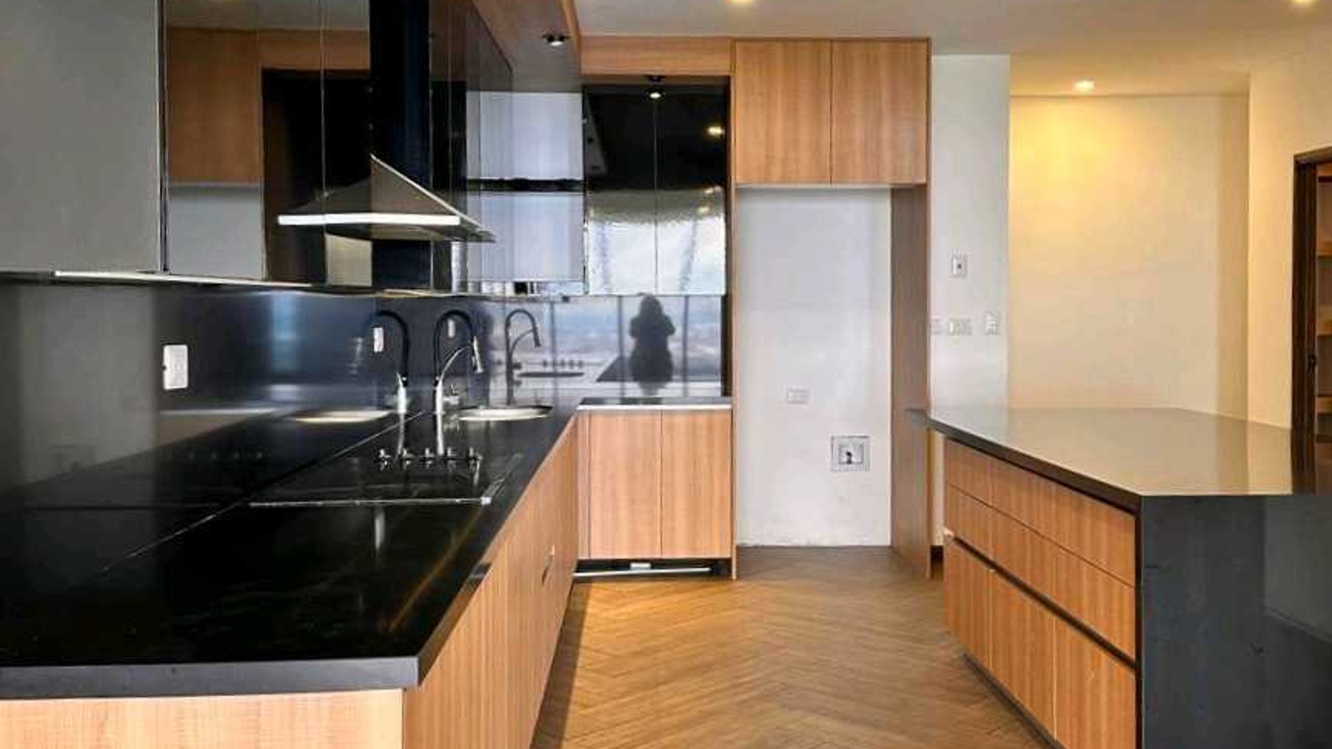 APARTAMENTO EN ALQUILER???? Edificio Boutique, Zona 15 - Miniatura 3