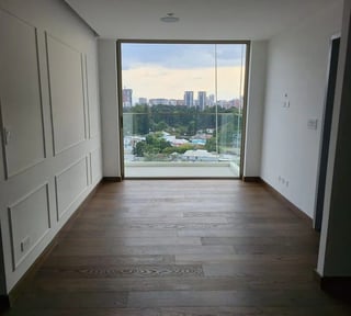🏙️ Apartamento en alquiler en Zona 10 · Atarah · 3 habitaciones · 2 parqueos