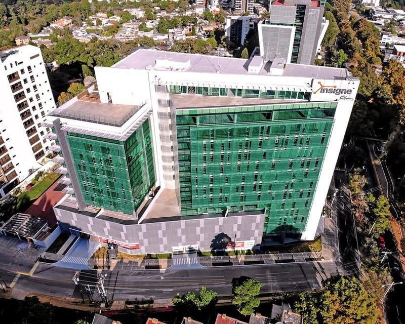 Oficina en Venta – Edificio Insigne, VH Dos, Zona 15