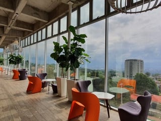 Oficina en renta Entrada Ciudad por Zona 15 - Image 4