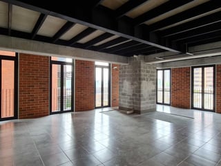 Oficina en Venta en Zona 10 Ciudad de Guatemala - 2
