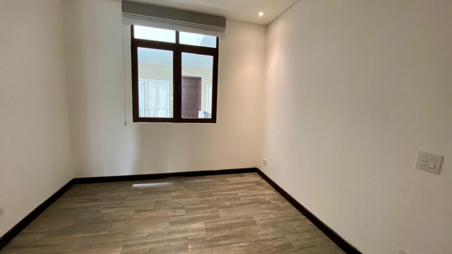 ????APARTAMENTO EN VENTA – 3 HAB  LIRIOS DE CAYALÁ | ZONA 16 - Miniatura 5