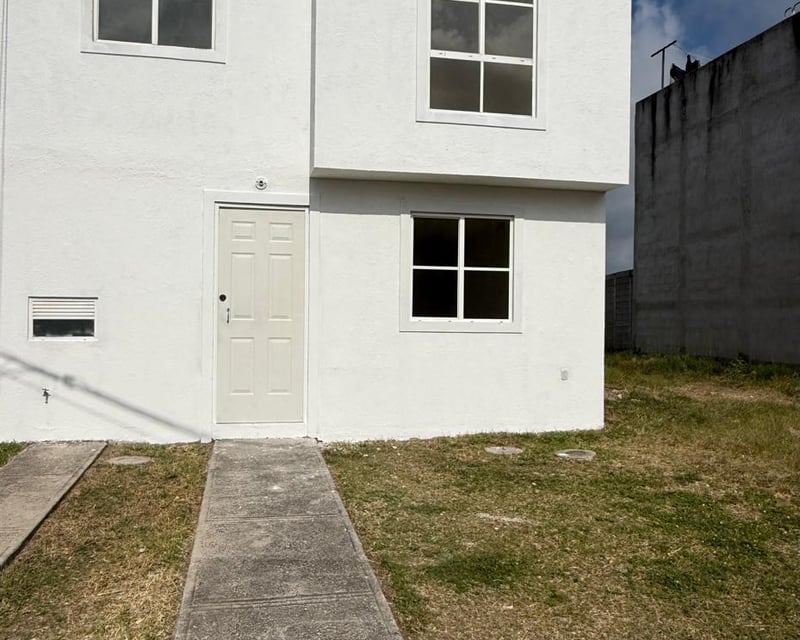 VENTA DE CASAS IDEAL PARA INVERSIÓN O VIVIENDA -  ZONA 18 