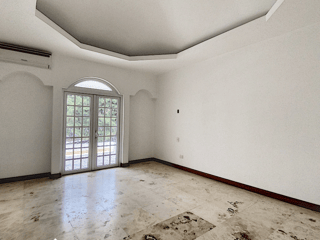 Espectacular Casa  en venta area de cayala, zona 16 - Image 15